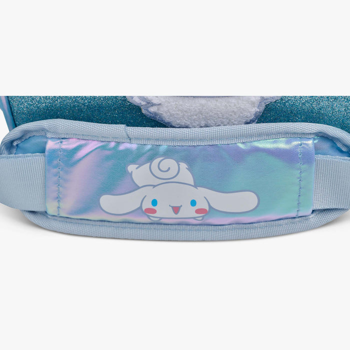 Strap View | Cinnamoroll™ Square Lunch Cooler Bag::::Cinnamoroll™ on shoulder pad