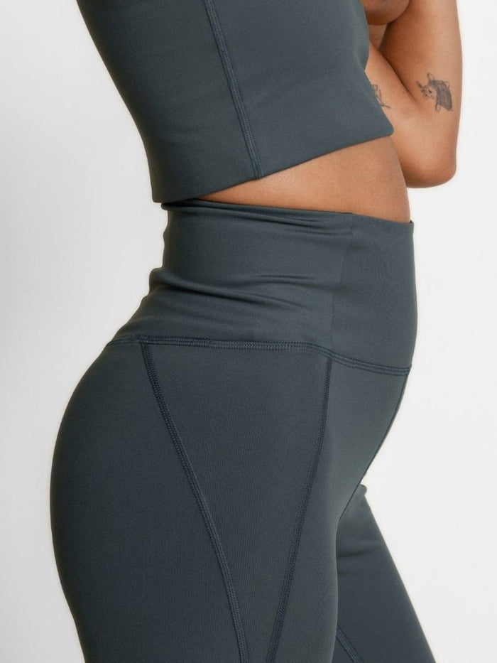 Girlfriend Collective Compressive High-Rise 7/8 Leggings