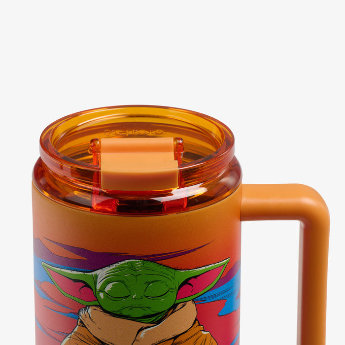 Lid Closed View | Star Wars™ Grogu Neon 32 Oz Travel Mug::::Leakproof lid & leak-resistant straw