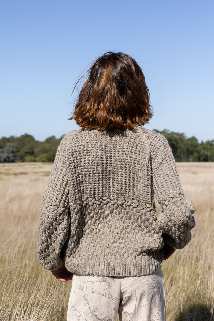 Sweater Nuez (con tinte natural)